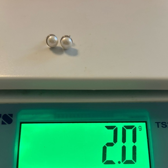 Silpada Pearl ‘SIMPLY THE BEST’ Sterling Silver Earrings P2403 - Picture 15 of 15